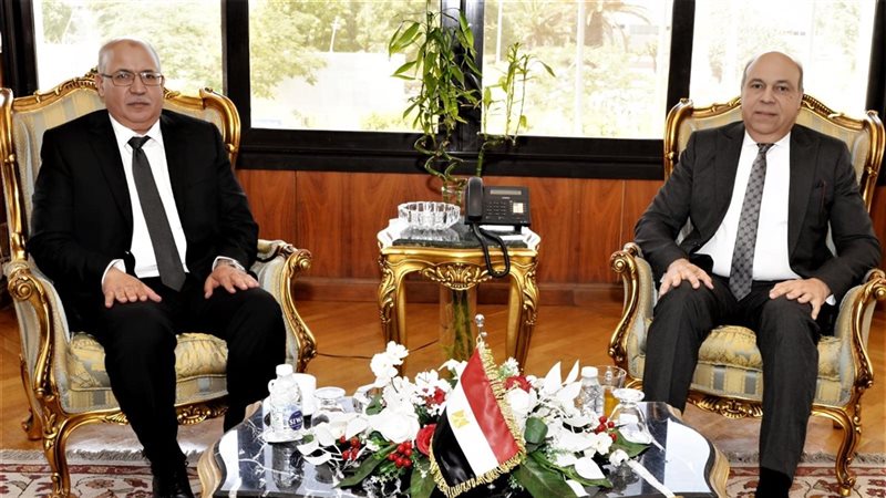 وزير الطيران