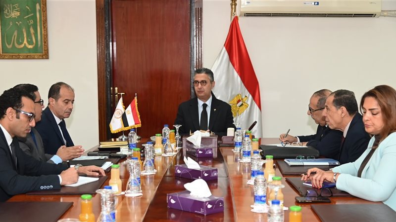 وزير التموين يترأس