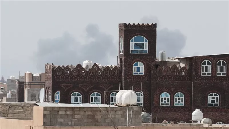 تصاعد الدخان بعد