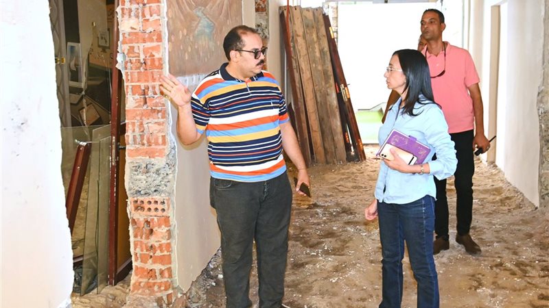 جانب من زيارة محافظ
