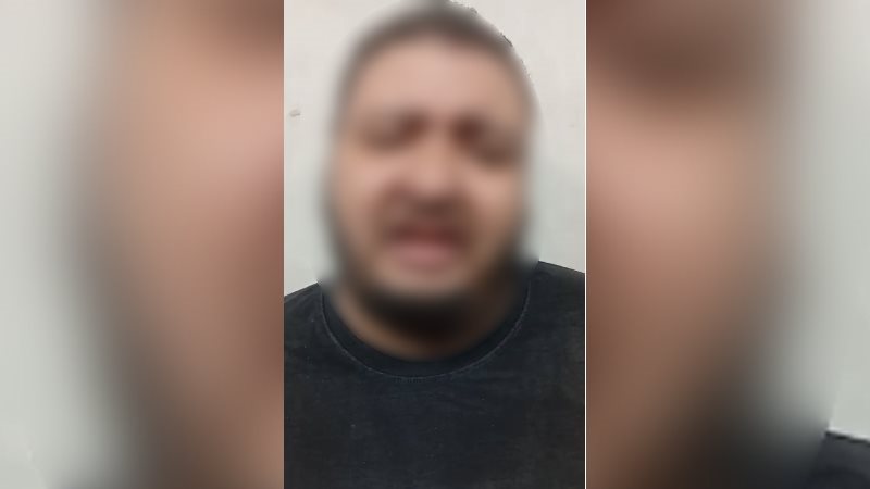 شاب يثير الجدل بفيديو