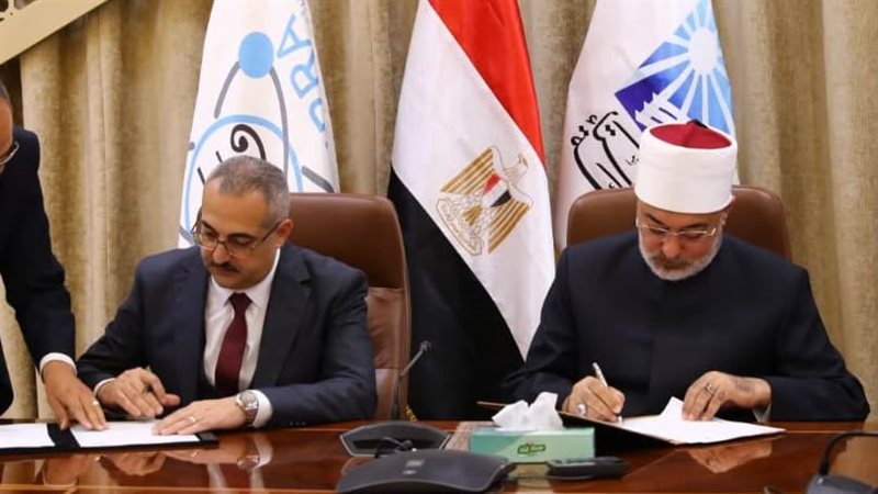 الدكتور نظير عياد