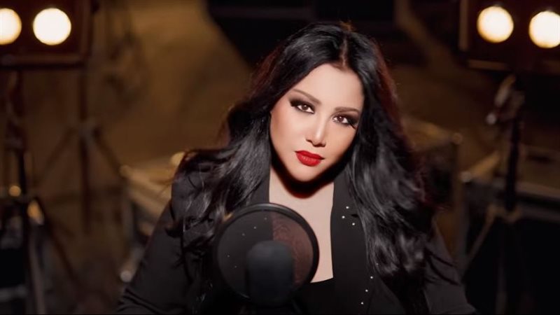 يسرا محنوش