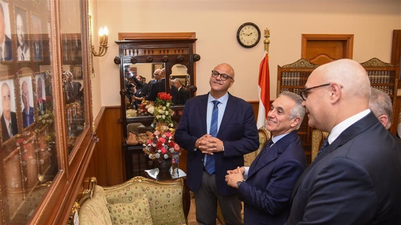 محافظ الإسكندرية