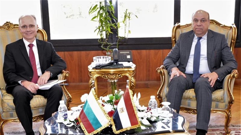 وزير الطيران