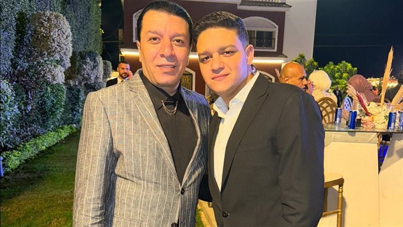 مصطفي كامل ونجله
