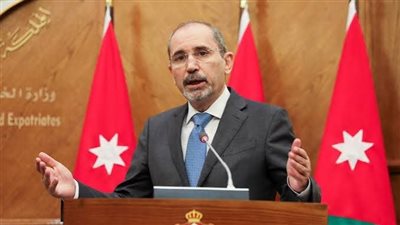 الصفدي ينفي وجود قواعد أمريكية في الأردن  