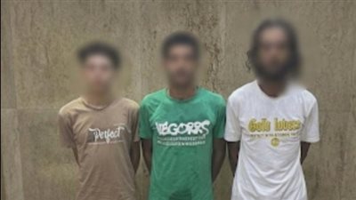 فيديو يفضح نشاطهم الإجرامي، سقوط 3 تجار مخدرات في حلوان  