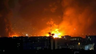 الجيش الأمريكي يعلن بدء غارات جوية جديدة على إيران   