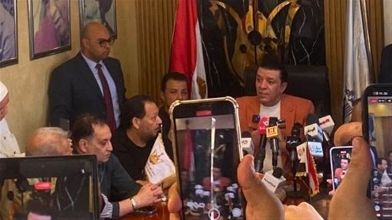 الفنان مصطفي كامل