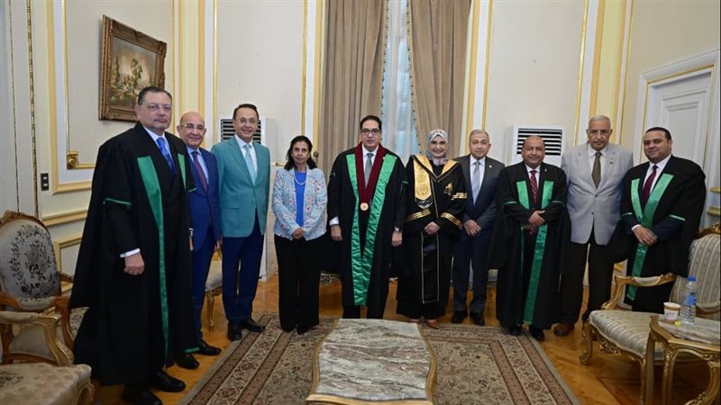 جامعة القاهرة تحتفي