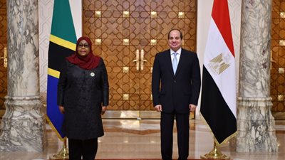 السيسي وسامية حسن يعقدان مؤتمرا صحفيا لعرض نتائج المباحثات المصرية التنزانية