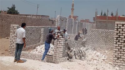 إزالة 3 حالات بناء مخالف بالشرقية 