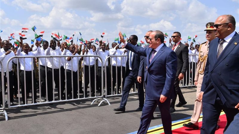 الرئيس السيسي يصل