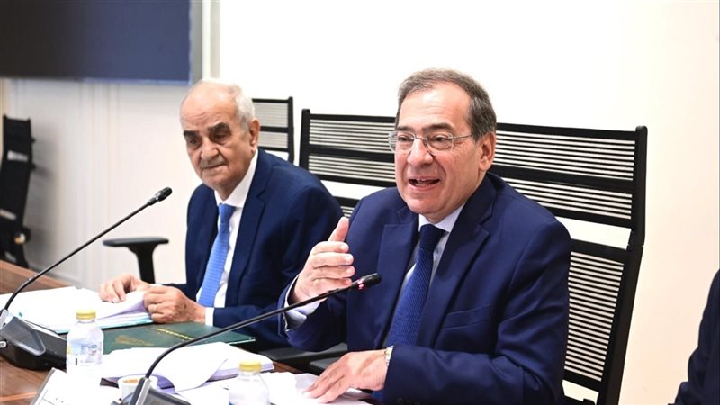 طارق الملا رئيس لجنة