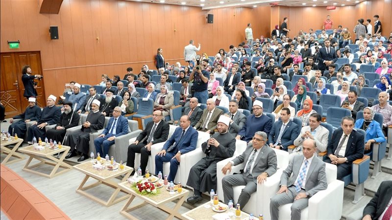 وزير الأوقاف ومحافظ
