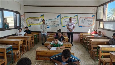 وكيل التعليم ببني سويف يتفقد لجان امتحانات الدور الثاني بمدرسة بدهل في سمسطا