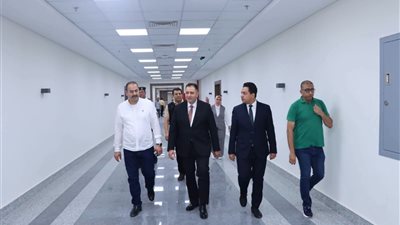 محافظ دمياط يوجّه بتيسير الإجراءات الإدارية بالمركز التكنولوجي وإنجاز طلبات المواطنين 