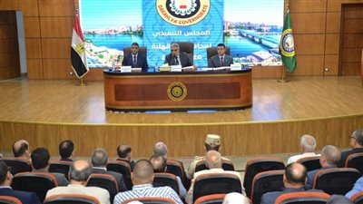يشكر الأمن ويؤكد استمرار تقييم المسؤولين.. محافظ الدقهلية يترأس اجتماع المجلس التنفيذي