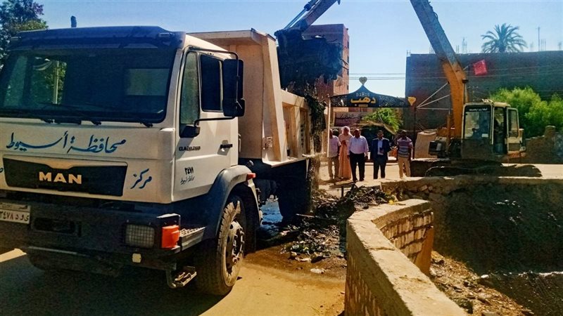 تطهير الترع بأسيوط،