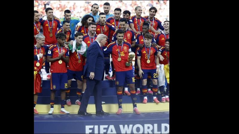 منتخب إسبانيا يهين