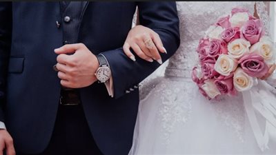 بلوجر يطلب 400 جنيه في كورس تعليم تعدد الزوجات، والنشطاء يسخرون: فيه شهادة معتمدة؟