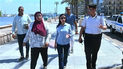 محافظ البحيرة تشدد على التزام المراكب بكورنيش رشيد بالمراسي النيلية 