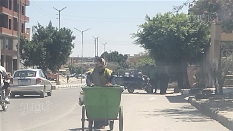 بيشتغلوا فى عز الحر،