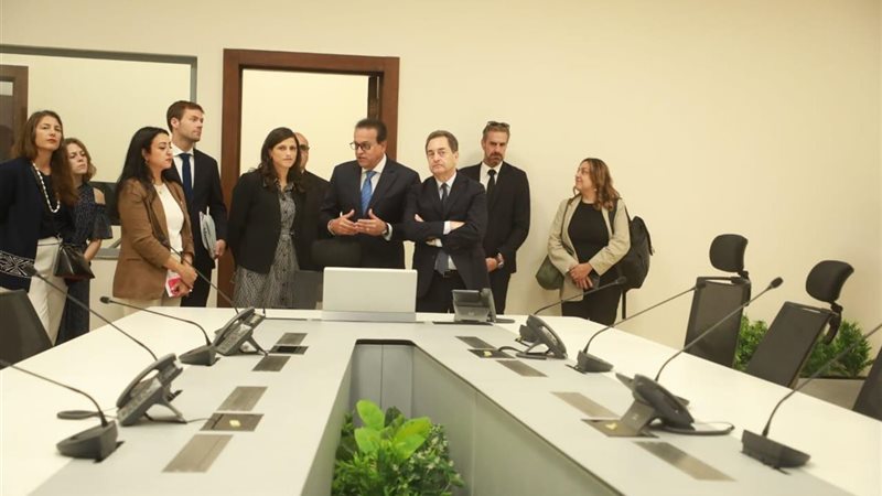 استقبال وزير الصحة