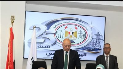 نقل الكهرباء توقع عقد إنشاء محطة محولات ميناء دمياط لتعزيز كفاءة الشبكة القومية