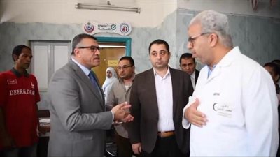 بعد إقالة مدير مستشفى قنا العام.. نقابة الأطباء تهاجم المحافظ: 