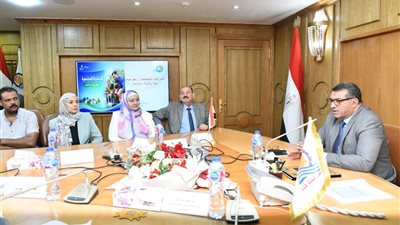 محافظ قنا يؤكد أهمية الشراكة مع المجتمع المدني لدعم جهود التنمية (صور)