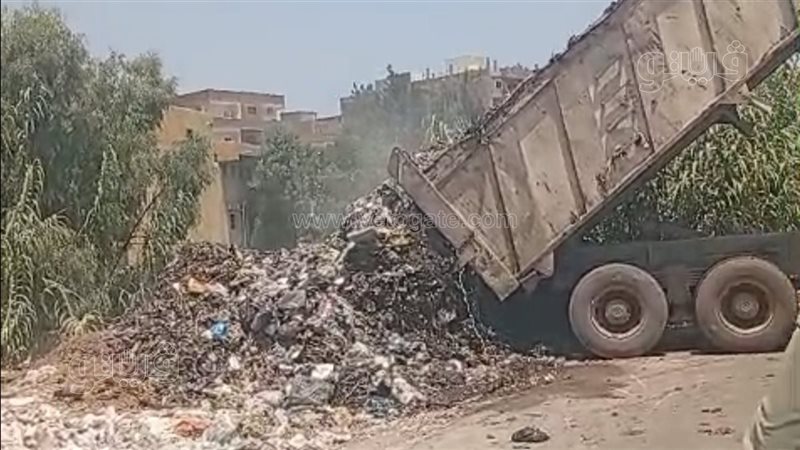 سيارات النظافة بمدينة