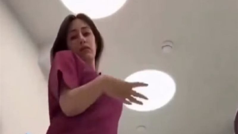 طبيبة الأسنان الراقصة