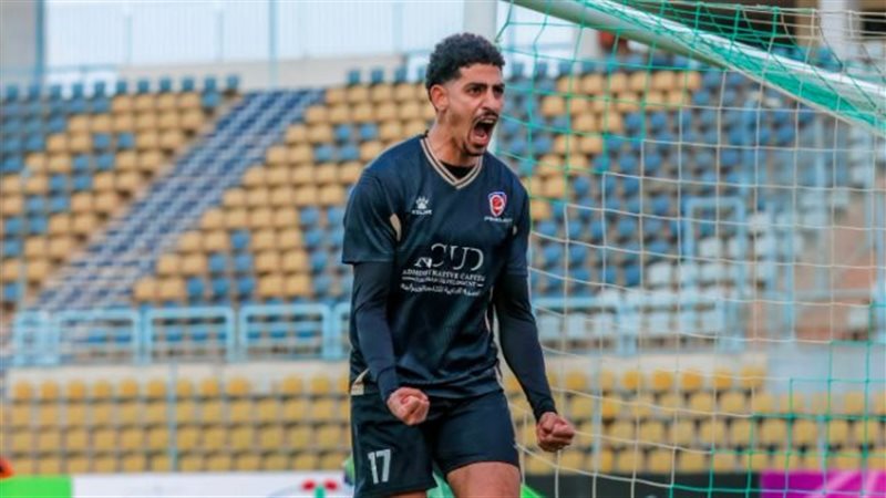  أدهم حامد، لاعب