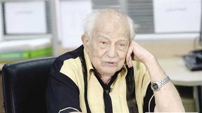 غدًا.. نظر دعوى ابنة الفنان رشوان توفيق ضد والدها