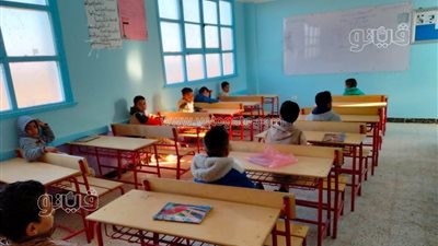 طلاب الصف الرابع الابتدائي يؤدون امتحان مادتي العلوم والمهارات المهنية.. اليوم