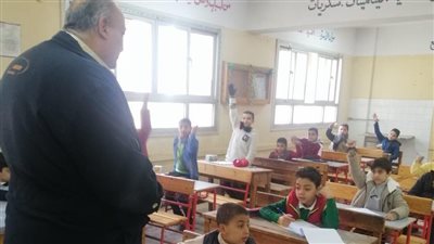 وكيل تعليم الدقهلية يكلف بإنشاء غرفة عمليات ومتابعة سير لجان الامتحانات | صور 