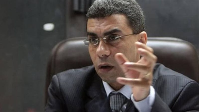 ياسر رزق