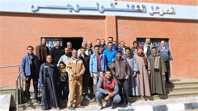 50 شابا وفتاة من متدربي القوى العاملة يتفقدون مشروعات حياة كريمة بسوهاج