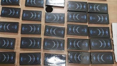 إحباط محاولة تهريب 31 محمولا بمطار القاهرة