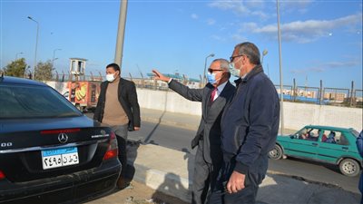 محافظ القليوبية يتابع الحملة المكبرة لإزالة تراكمات القمامة بمحيط محطة معالجة الجبل الأصفر
