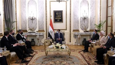 لبحث سبل التعاون.. رئيس الوزراء يلتقي رئيس الدورة الـ26 لمؤتمر تغير المناخ