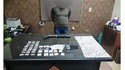 سقوط عاطل يدير وكرا لتجارة المخدرات فى كفر الشيخ 