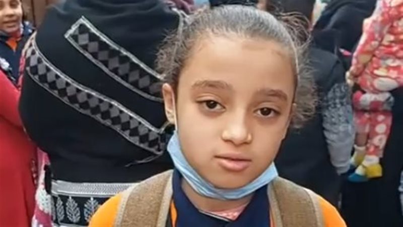طالبة في رابعة ابتدائي