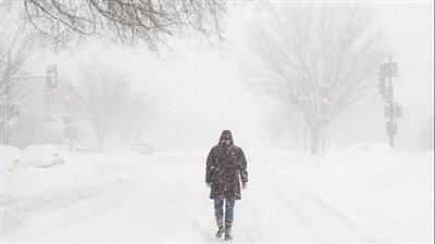 الأرصاد الأمريكية تحذر من عاصفة ثلجية شرق البلاد وانقطاع الكهرباء عن 200 ألف منزل 