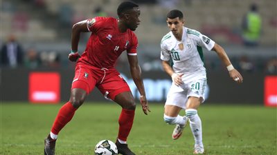 الإصابة تبعد نجم الجزائر عن مواجهة الحسم أمام كوت ديفوار