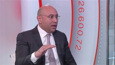 نبيلة مكرم تهنئ رئيس شركة ماجد الفطيم لاختياره من فوربس ضمن الشخصيات الأكثر تأثيرا