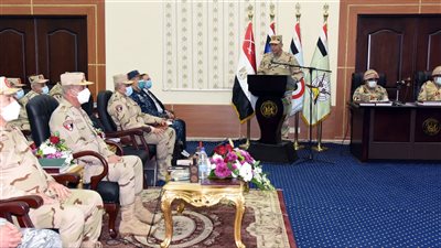 وزير الدفاع يشهد المرحلة الرئيسية لمشروع مراكز القيادة التعبوي 