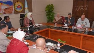 نائب محافظ مطروح تبحث سبل توفير فرص عمل واستثمارات للشباب| صور